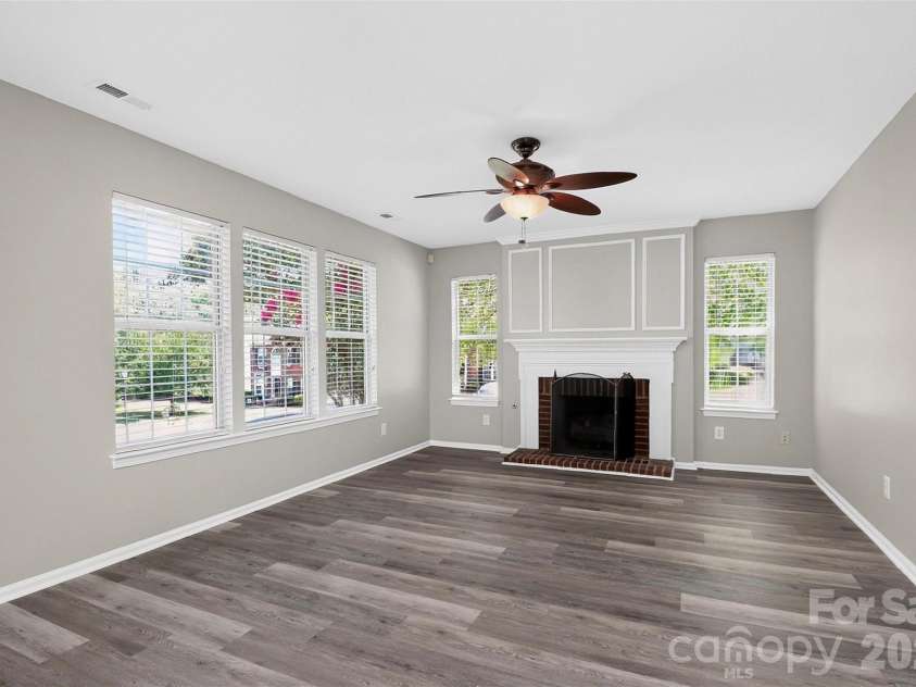 6102 Tesh Court, Charlotte, NC 28269.  MLS# CAR4400291, YatesRealty ID 39129. 