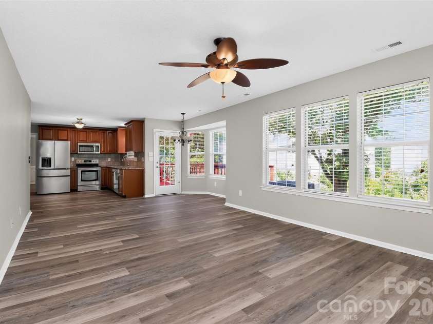 6102 Tesh Court, Charlotte, NC 28269.  MLS# CAR4400291, YatesRealty ID 39129. 