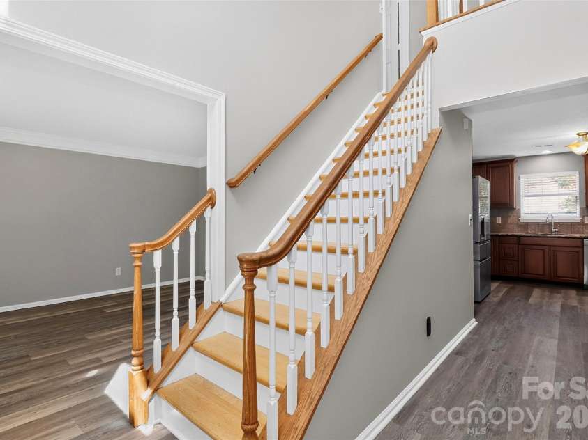 6102 Tesh Court, Charlotte, NC 28269.  MLS# CAR4400291, YatesRealty ID 39129. 