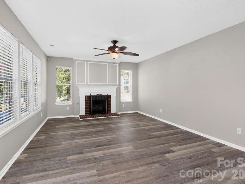 6102 Tesh Court, Charlotte, NC 28269.  MLS# CAR4400291, YatesRealty ID 39129. 