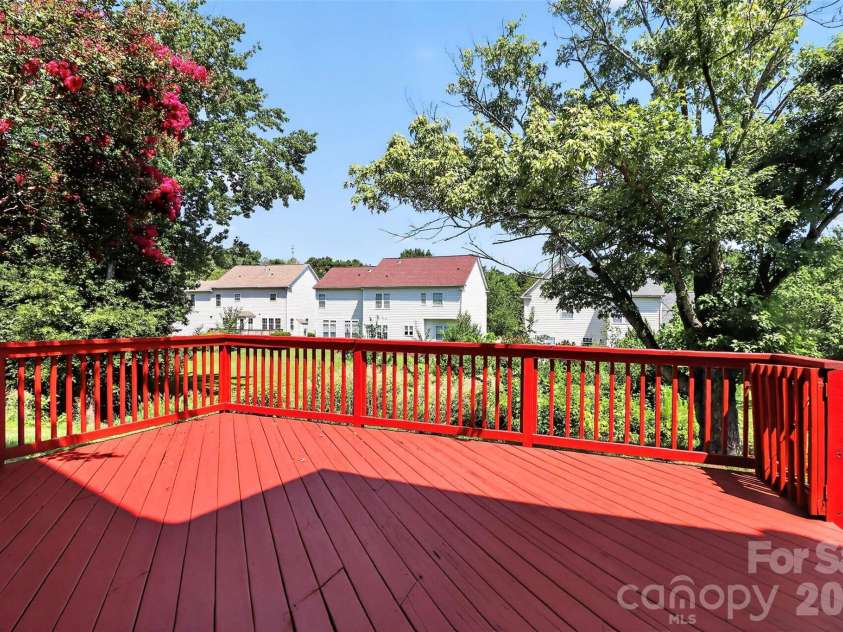 6102 Tesh Court, Charlotte, NC 28269.  MLS# CAR4400291, YatesRealty ID 39129. 