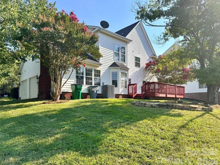 6102 Tesh Court, Charlotte, NC 28269.  MLS# CAR4400291, YatesRealty ID 39129. 