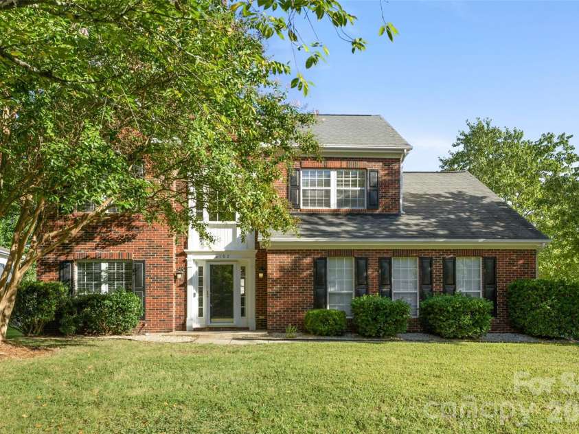 6102 Tesh Court, Charlotte, NC 28269.  MLS# CAR4400291, YatesRealty ID 39129. 
