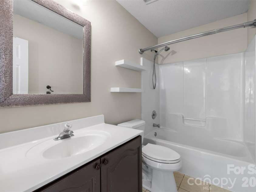 6102 Tesh Court, Charlotte, NC 28269.  MLS# CAR4400291, YatesRealty ID 39129. 