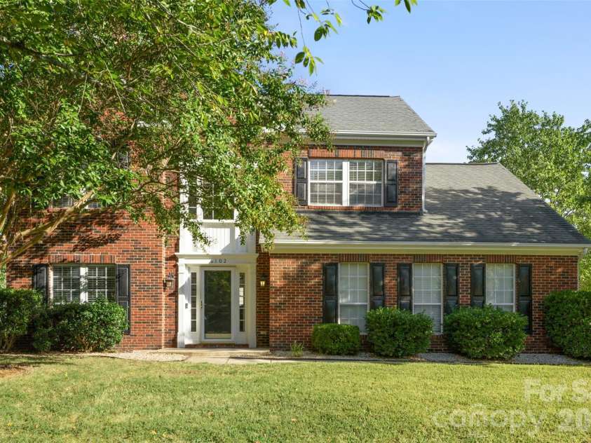 6102 Tesh Court, Charlotte, NC 28269.  MLS# CAR4400291, YatesRealty ID 39129. 
