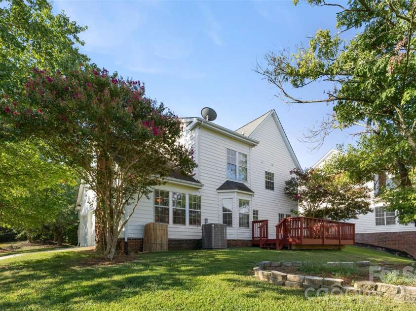 6102 Tesh Court, Charlotte, NC 28269.  MLS# CAR4400291, YatesRealty ID 39129. 