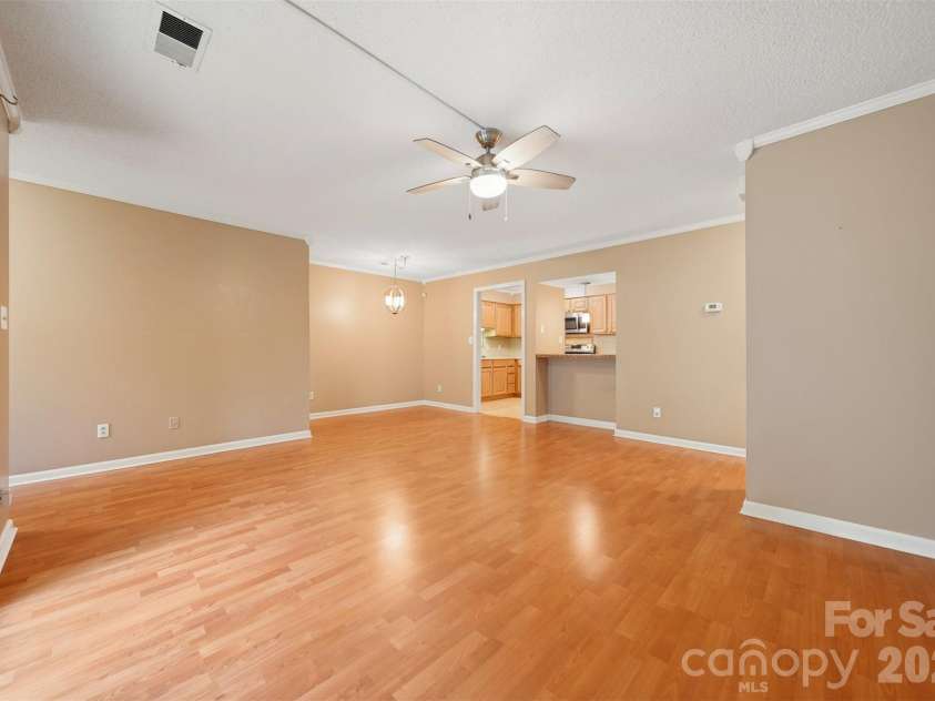 1051-B Churchill Downs Court, Charlotte, NC 28211.  MLS# CAR4307878, YatesRealty ID 3913. 