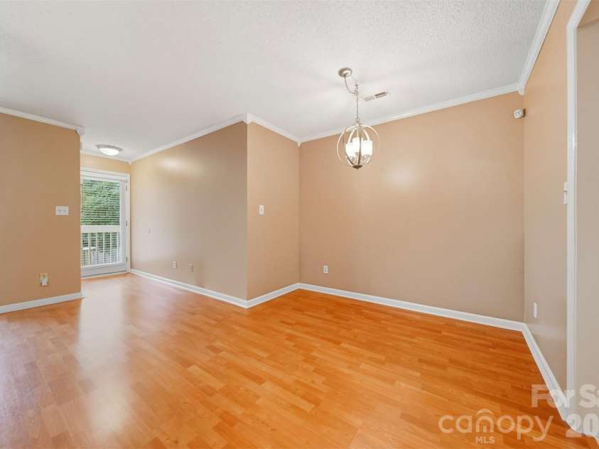 1051-B Churchill Downs Court, Charlotte, NC 28211.  MLS# CAR4307878, YatesRealty ID 3913. 