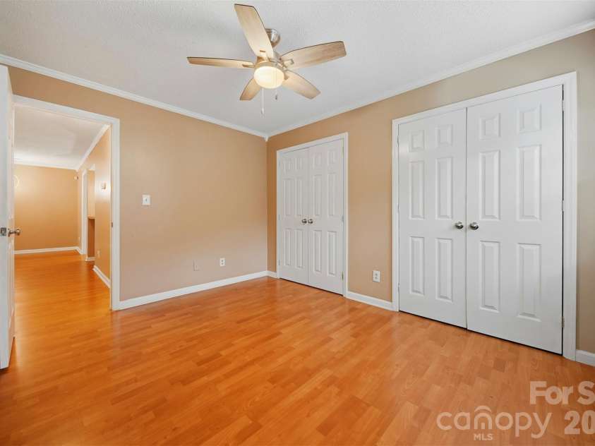 1051-B Churchill Downs Court, Charlotte, NC 28211.  MLS# CAR4307878, YatesRealty ID 3913. 