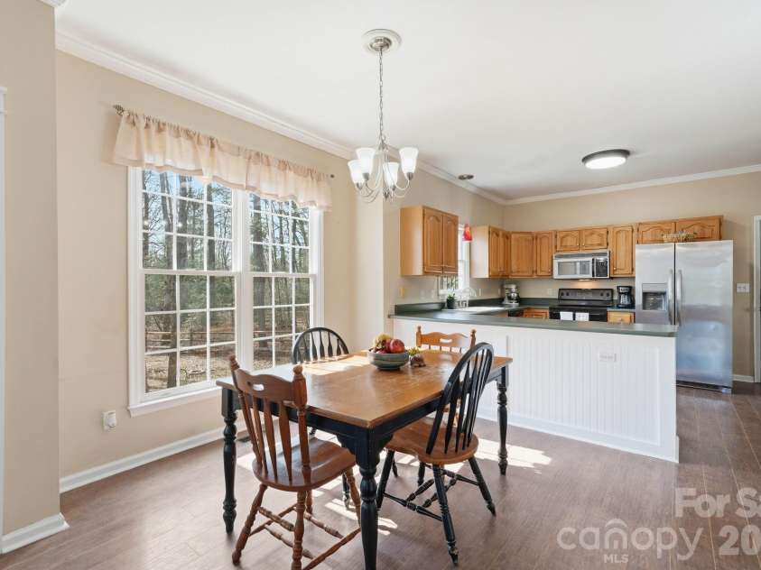 242 Windsor Forest Circle, Fletcher, NC 28732.  MLS# CAR4354358, YatesRealty ID 3913. 