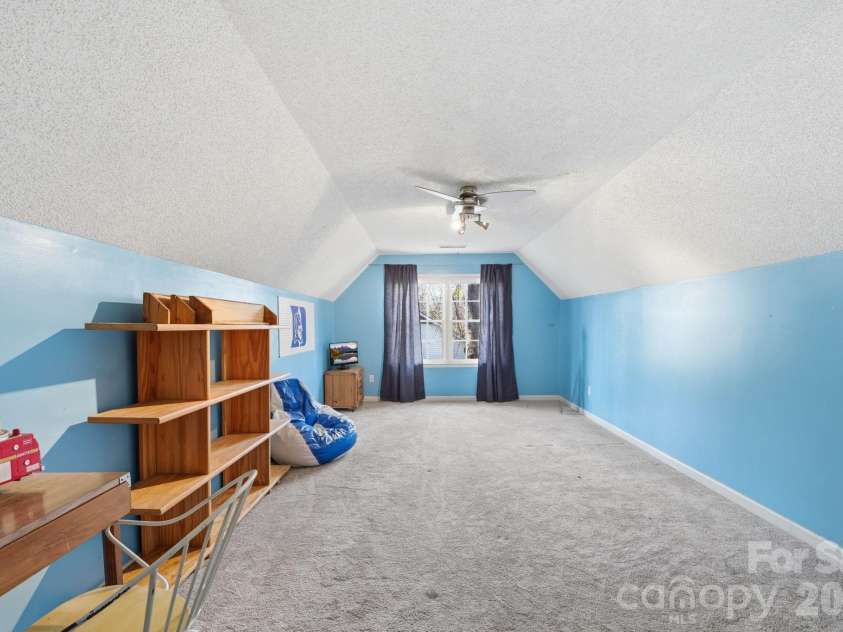 242 Windsor Forest Circle, Fletcher, NC 28732.  MLS# CAR4354358, YatesRealty ID 3913. 