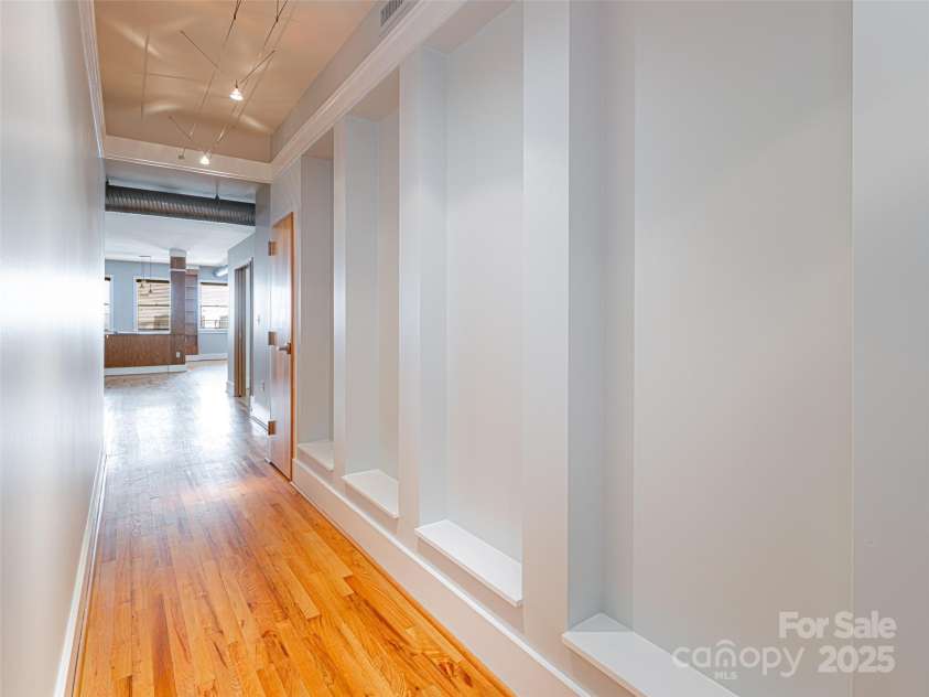 32 Broadway Street, Asheville, NC 28801.  MLS# CAR4198557, YatesRealty ID 3913. 