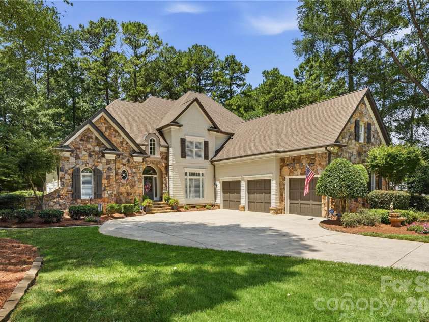 103 White Crest Court, Mooresville, NC 28117.  MLS# CAR4400823, YatesRealty ID 39132. 
