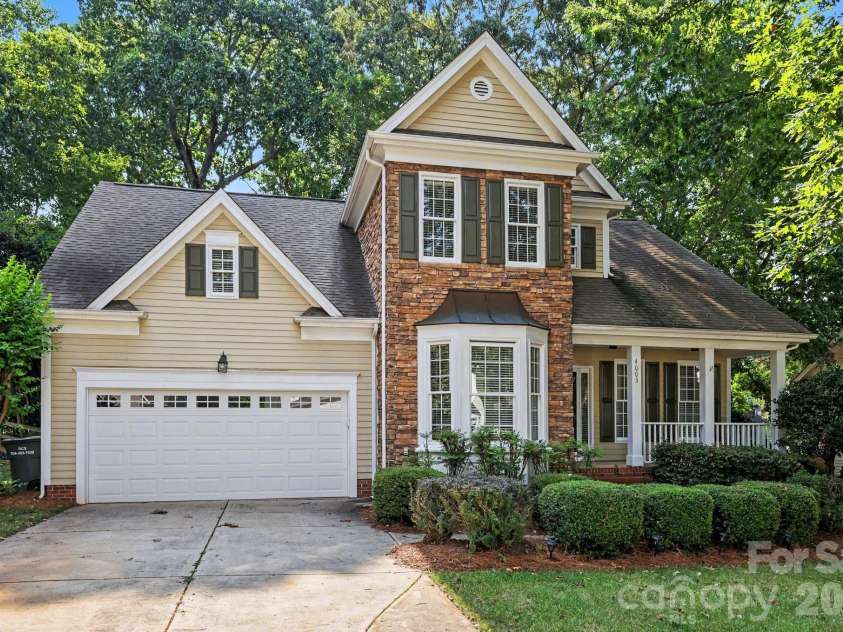 4003 Country Oaks Drive, Waxhaw, NC 28173.  MLS# CAR4406333, YatesRealty ID 39134. 
