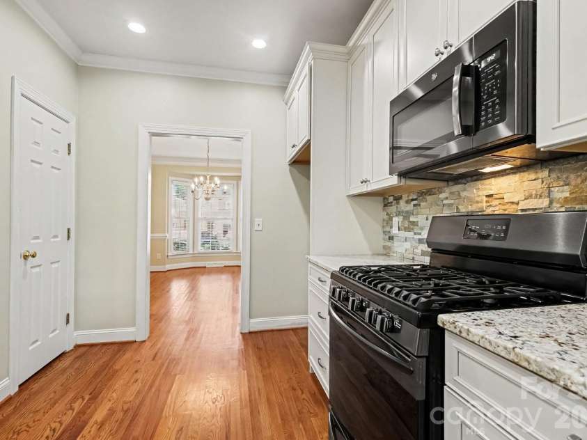 4003 Country Oaks Drive, Waxhaw, NC 28173.  MLS# CAR4406333, YatesRealty ID 39134. 