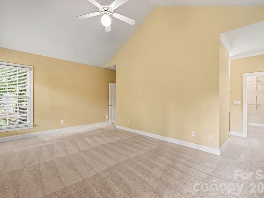 4003 Country Oaks Drive, Waxhaw, NC 28173.  MLS# CAR4406333, YatesRealty ID 39134. 