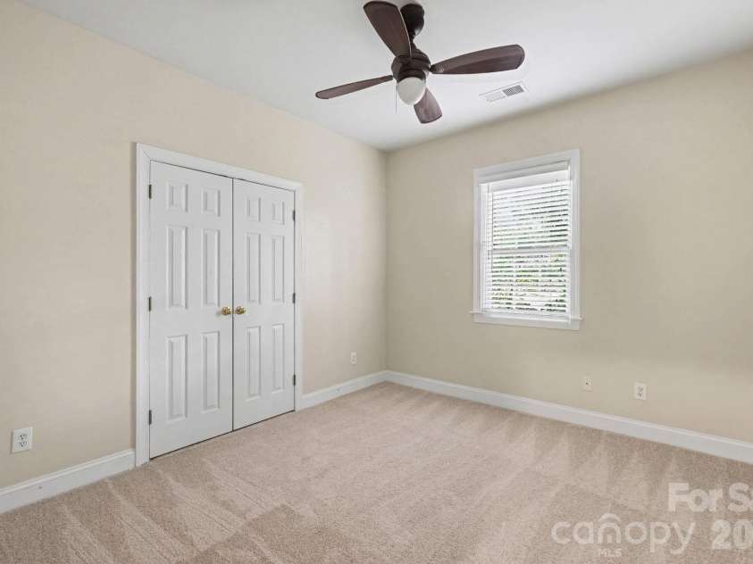 4003 Country Oaks Drive, Waxhaw, NC 28173.  MLS# CAR4406333, YatesRealty ID 39134. 