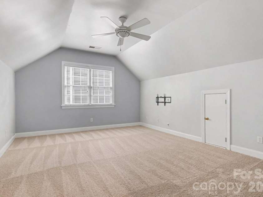 4003 Country Oaks Drive, Waxhaw, NC 28173.  MLS# CAR4406333, YatesRealty ID 39134. 