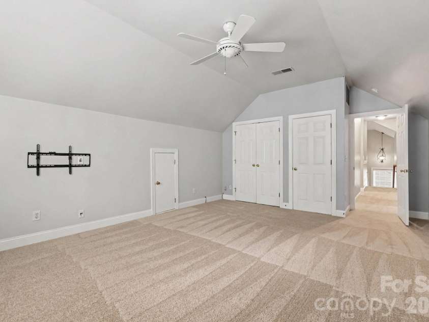 4003 Country Oaks Drive, Waxhaw, NC 28173.  MLS# CAR4406333, YatesRealty ID 39134. 