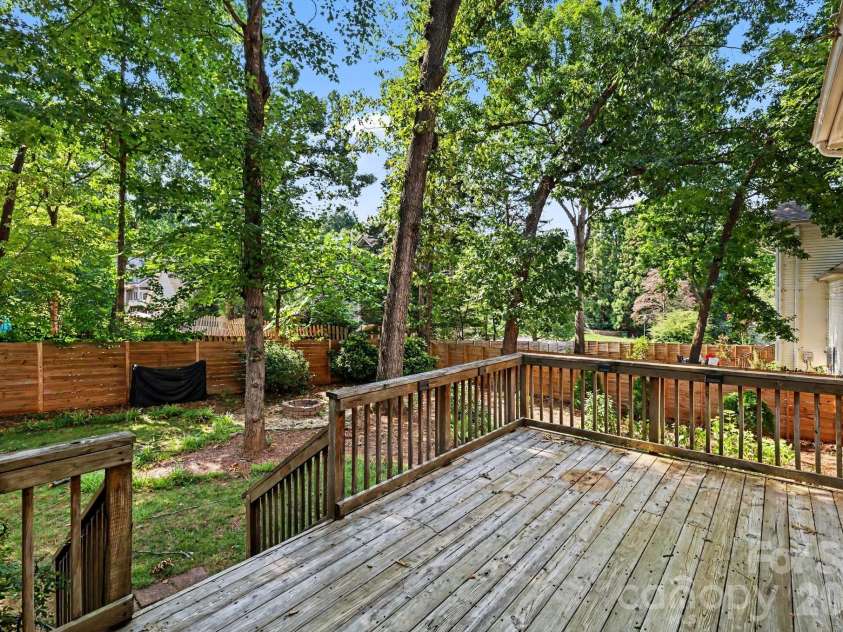 4003 Country Oaks Drive, Waxhaw, NC 28173.  MLS# CAR4406333, YatesRealty ID 39134. 