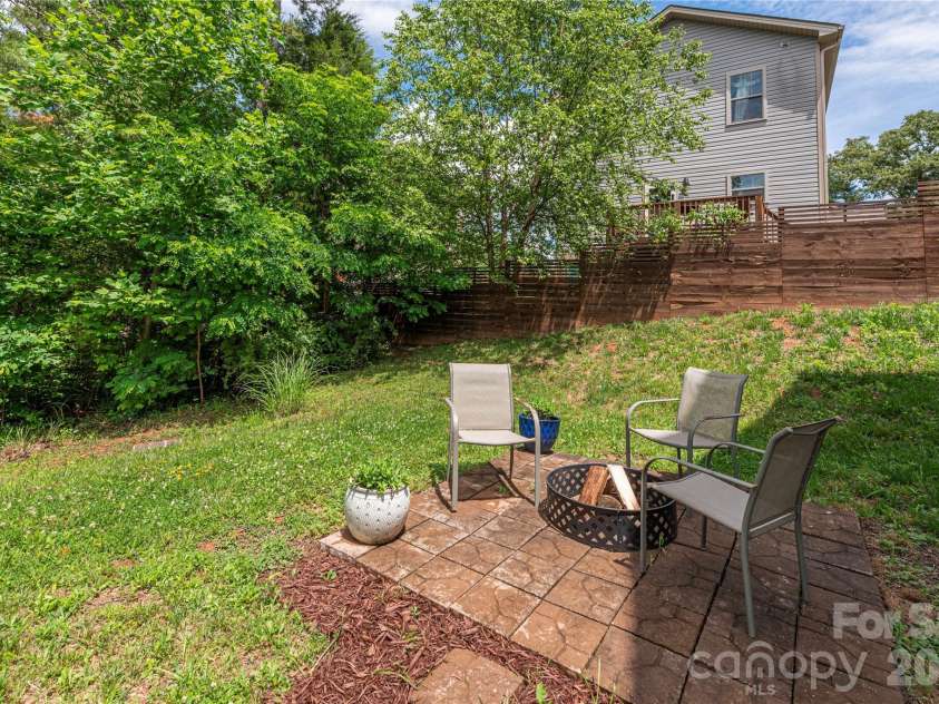 5 Declan Drive, Weaverville, NC 28787.  MLS# CAR4367979, YatesRealty ID 39137. 