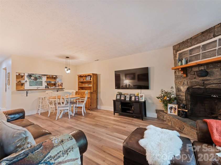 30 Katydid Lane, Maggie Valley, NC 28751.  MLS# CAR4405345, YatesRealty ID 39138. 