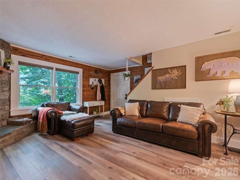 30 Katydid Lane, Maggie Valley, NC 28751.  MLS# CAR4405345, YatesRealty ID 39138. 