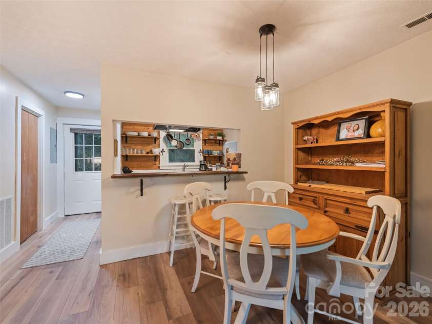 30 Katydid Lane, Maggie Valley, NC 28751.  MLS# CAR4405345, YatesRealty ID 39138. 