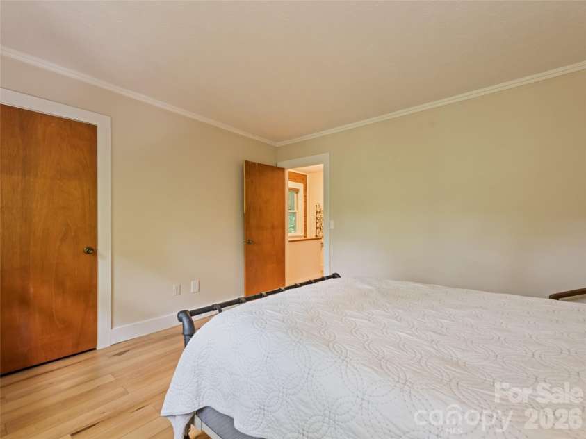 30 Katydid Lane, Maggie Valley, NC 28751.  MLS# CAR4405345, YatesRealty ID 39138. 