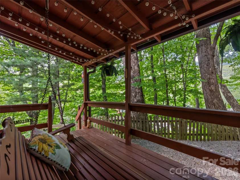 30 Katydid Lane, Maggie Valley, NC 28751.  MLS# CAR4405345, YatesRealty ID 39138. 