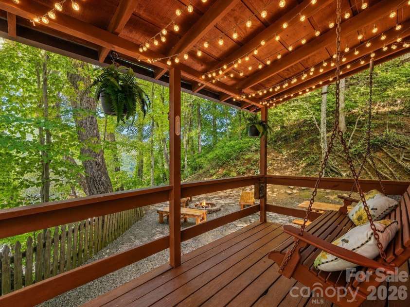 30 Katydid Lane, Maggie Valley, NC 28751.  MLS# CAR4405345, YatesRealty ID 39138. 