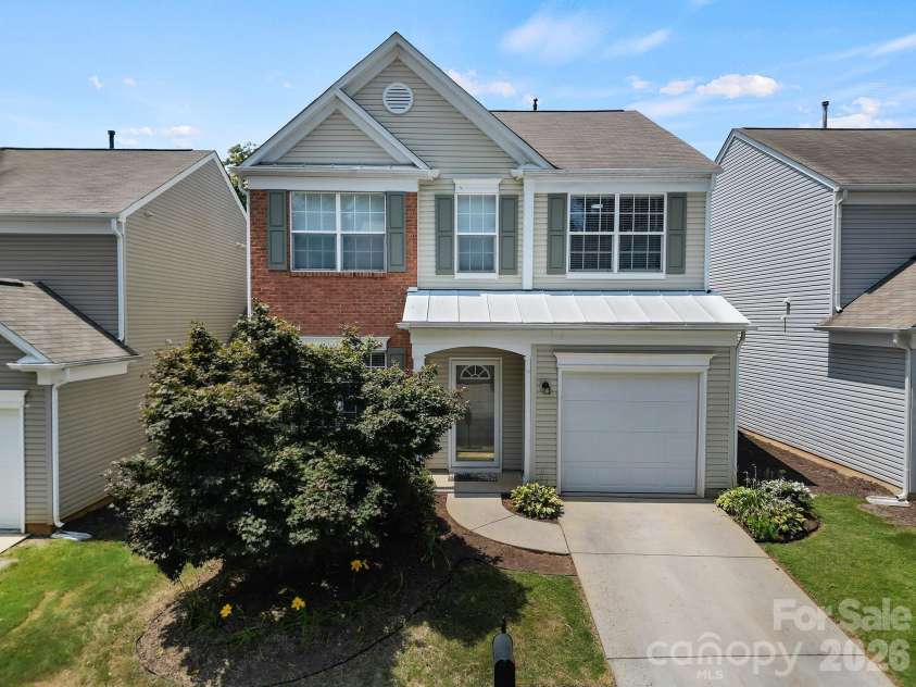 11719 Woodmere Trace Drive, Charlotte, NC 28277.  MLS# CAR4406102, YatesRealty ID 39139. 