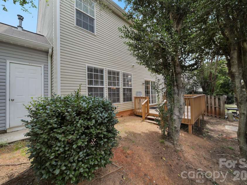 11719 Woodmere Trace Drive, Charlotte, NC 28277.  MLS# CAR4406102, YatesRealty ID 39139. Left Storage Unit