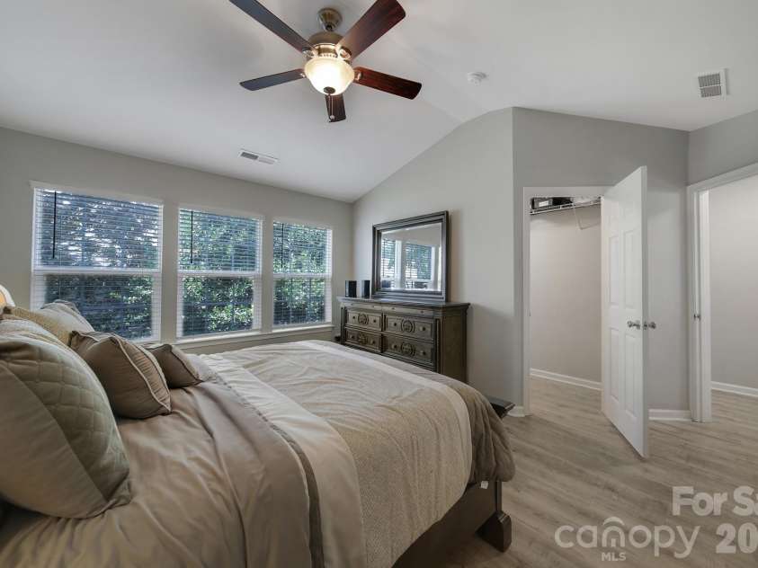 11719 Woodmere Trace Drive, Charlotte, NC 28277.  MLS# CAR4438238, YatesRealty ID 39139. Primary Bedroom Entry View
