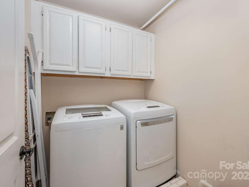 3400 Thistle Bloom Court, Charlotte, NC 28269.  MLS# CAR4231116, YatesRealty ID 3914. 