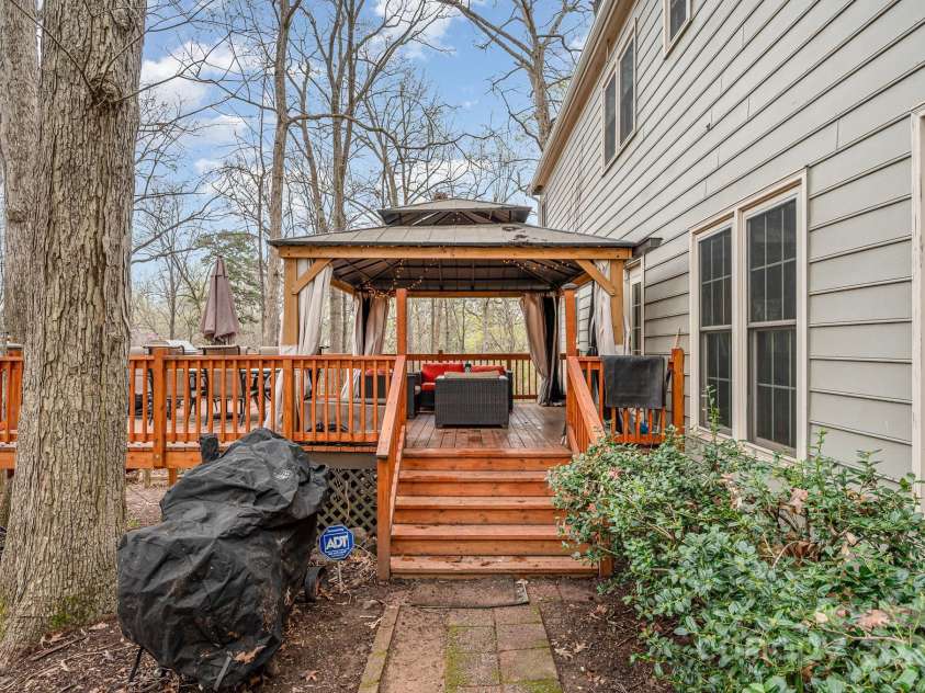 3400 Thistle Bloom Court, Charlotte, NC 28269.  MLS# CAR4231116, YatesRealty ID 3914. 