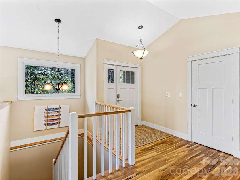 46 Kassahola Drive, Brevard, NC 28712.  MLS# CAR4350504, YatesRealty ID 3914. 