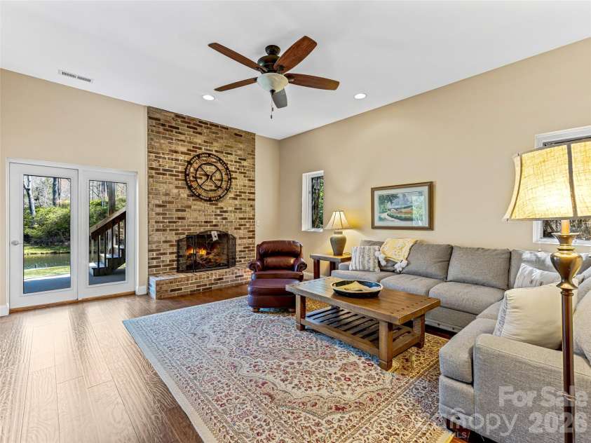 46 Kassahola Drive, Brevard, NC 28712.  MLS# CAR4350504, YatesRealty ID 3914. 