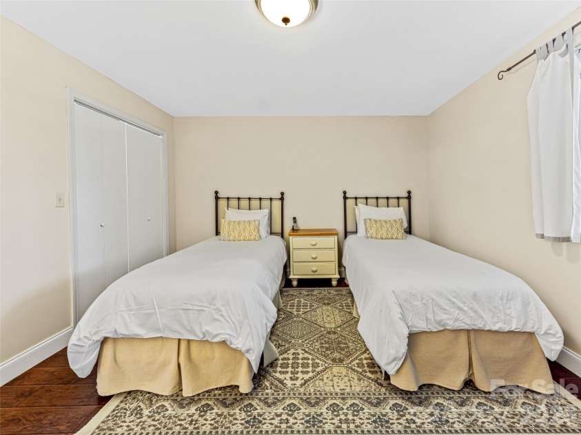 46 Kassahola Drive, Brevard, NC 28712.  MLS# CAR4350504, YatesRealty ID 3914. 