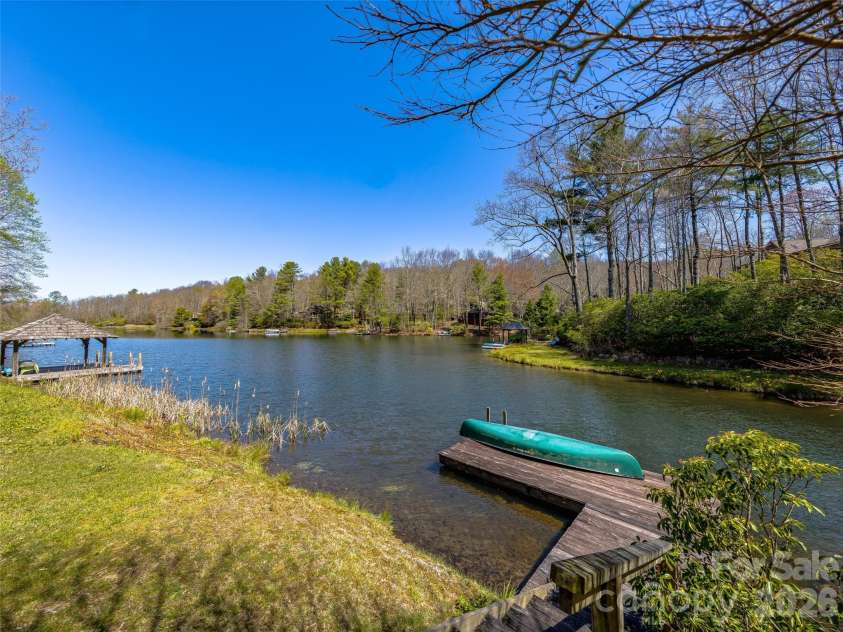 46 Kassahola Drive, Brevard, NC 28712.  MLS# CAR4350504, YatesRealty ID 3914. 
