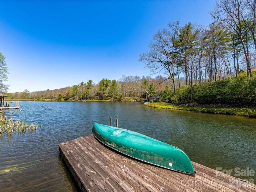 46 Kassahola Drive, Brevard, NC 28712.  MLS# CAR4350504, YatesRealty ID 3914. 