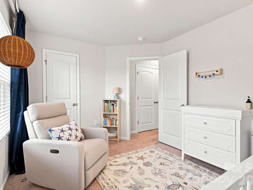 5135 Wolfridge Avenue, Charlotte, NC 28214.  MLS# CAR4402948, YatesRealty ID 39140. 