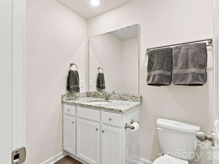 5135 Wolfridge Avenue, Charlotte, NC 28214.  MLS# CAR4402948, YatesRealty ID 39140. 