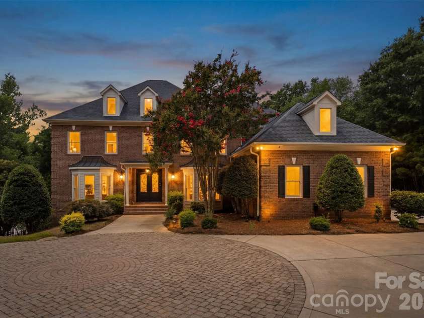 14407 Brick Church Court, Charlotte, NC 28277.  MLS# CAR4404784, YatesRealty ID 39141. 