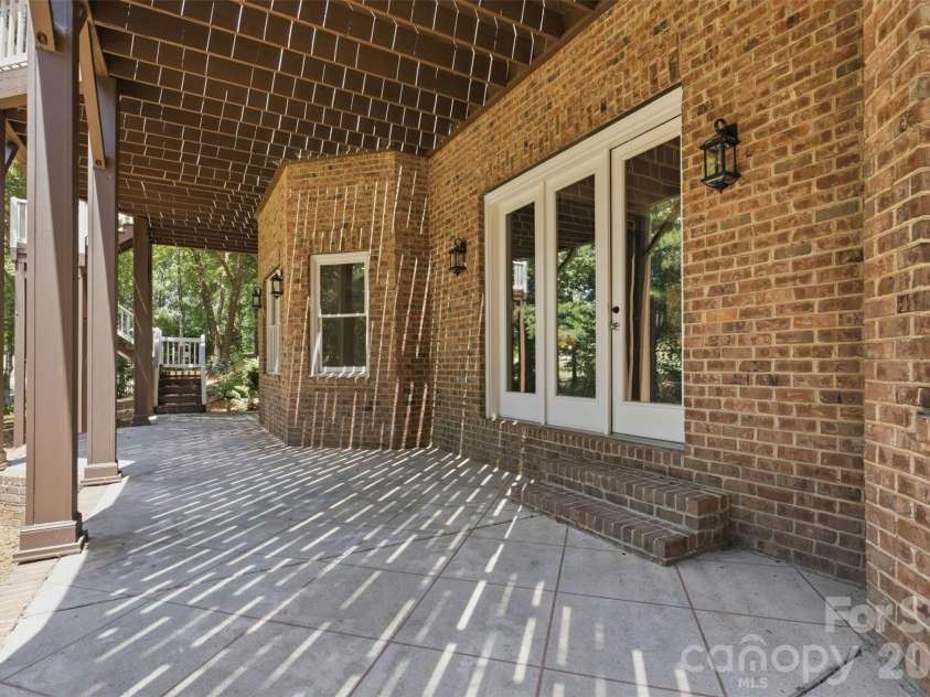 14407 Brick Church Court, Charlotte, NC 28277.  MLS# CAR4404784, YatesRealty ID 39141. 