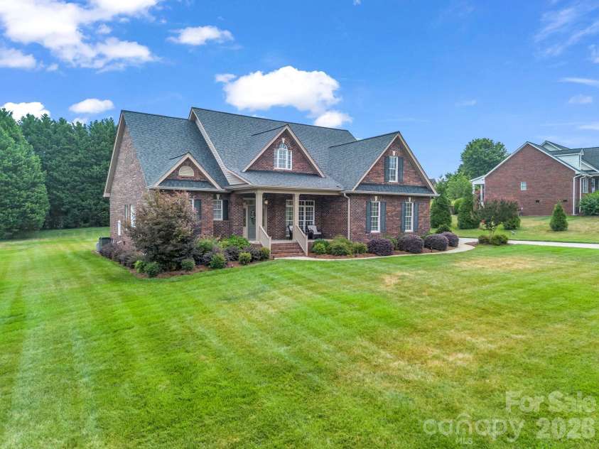 722 Cedar Hill Drive, Shelby, NC 28152.  MLS# CAR4401506, YatesRealty ID 39145. 