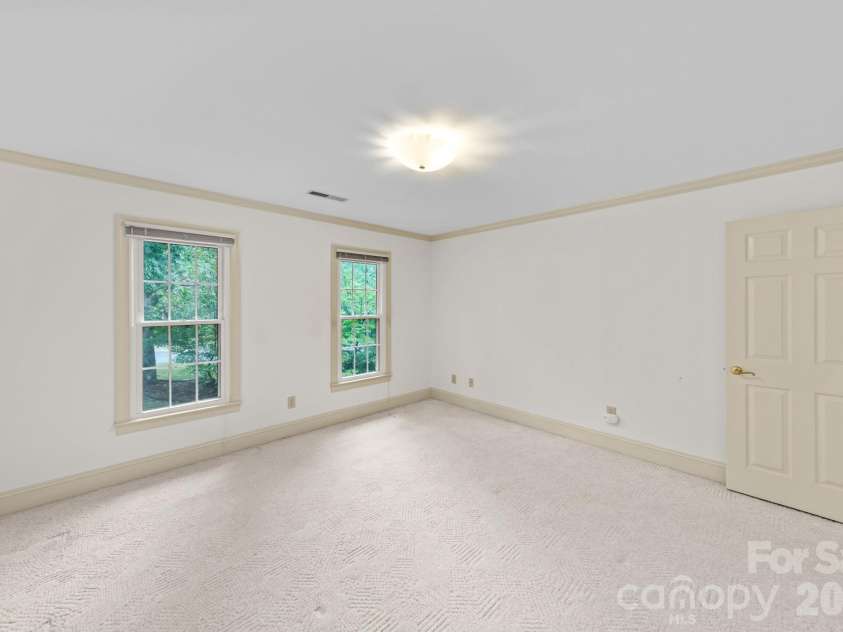 5215 Silchester Lane, Charlotte, NC 28215.  MLS# CAR4361255, YatesRealty ID 39146. 