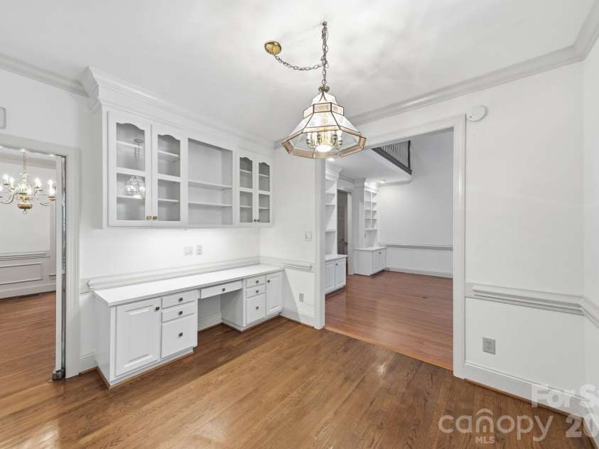 5215 Silchester Lane, Charlotte, NC 28215.  MLS# CAR4361255, YatesRealty ID 39146. 