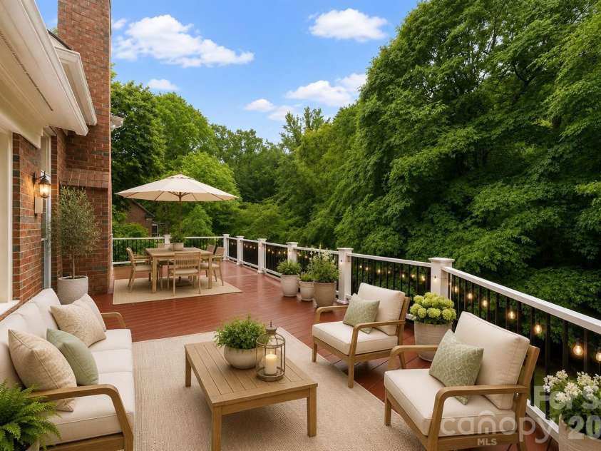 5215 Silchester Lane, Charlotte, NC 28215.  MLS# CAR4361255, YatesRealty ID 39146. Virtually staged