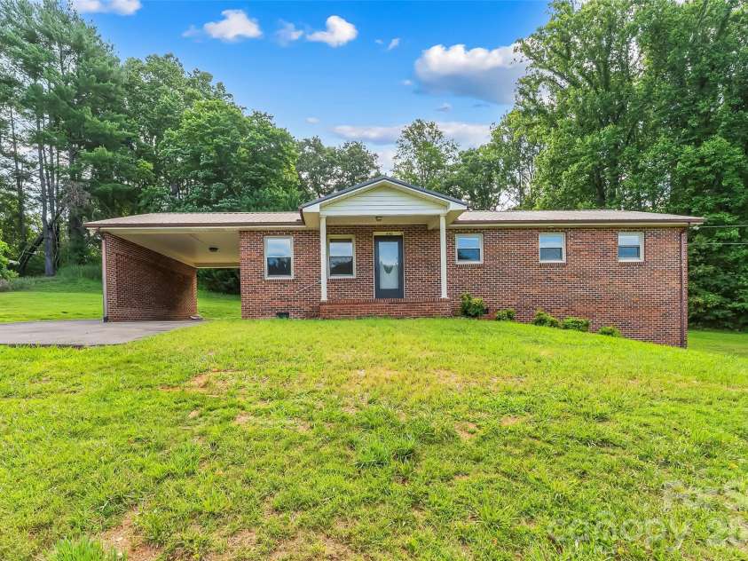 3695 Bradley Road, Morganton, NC 28655.  MLS# CAR4396360, YatesRealty ID 39148. 